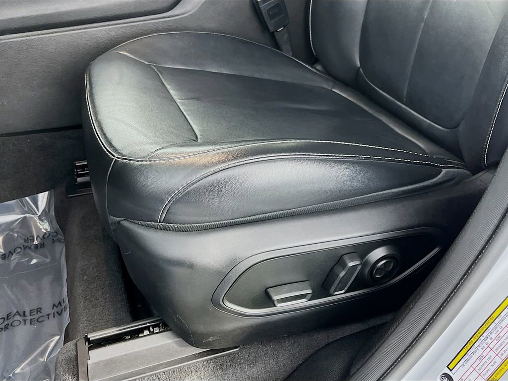 Used 2021 Jeep Grand Cherokee L Limited image 27