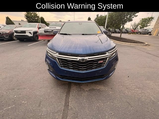 Used 2022 Chevrolet Equinox RS w/ Infotainment Package FWD image 2