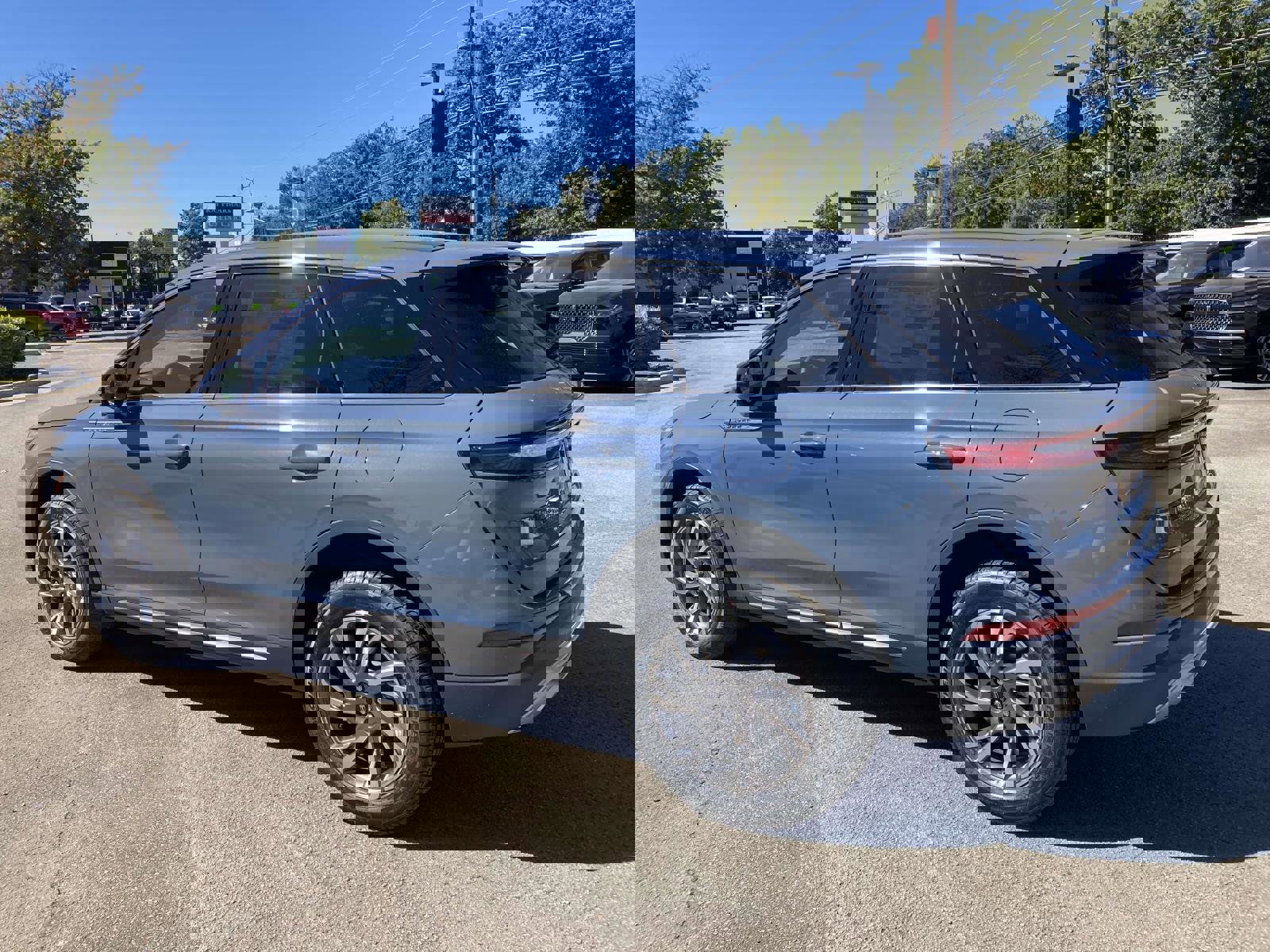 New 2026 Lincoln Corsair Premiere image 7