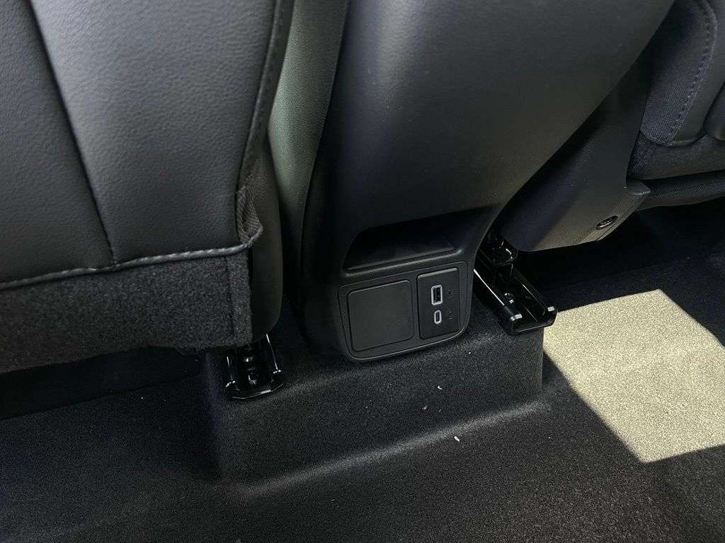 New 2026 Buick Encore GX Sport Touring w/ Advanced Technology Package FWD image 25