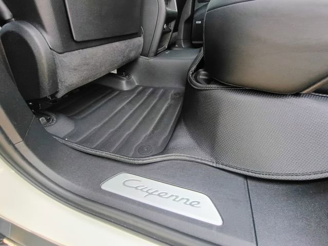 Used 2020 Porsche Cayenne image 59