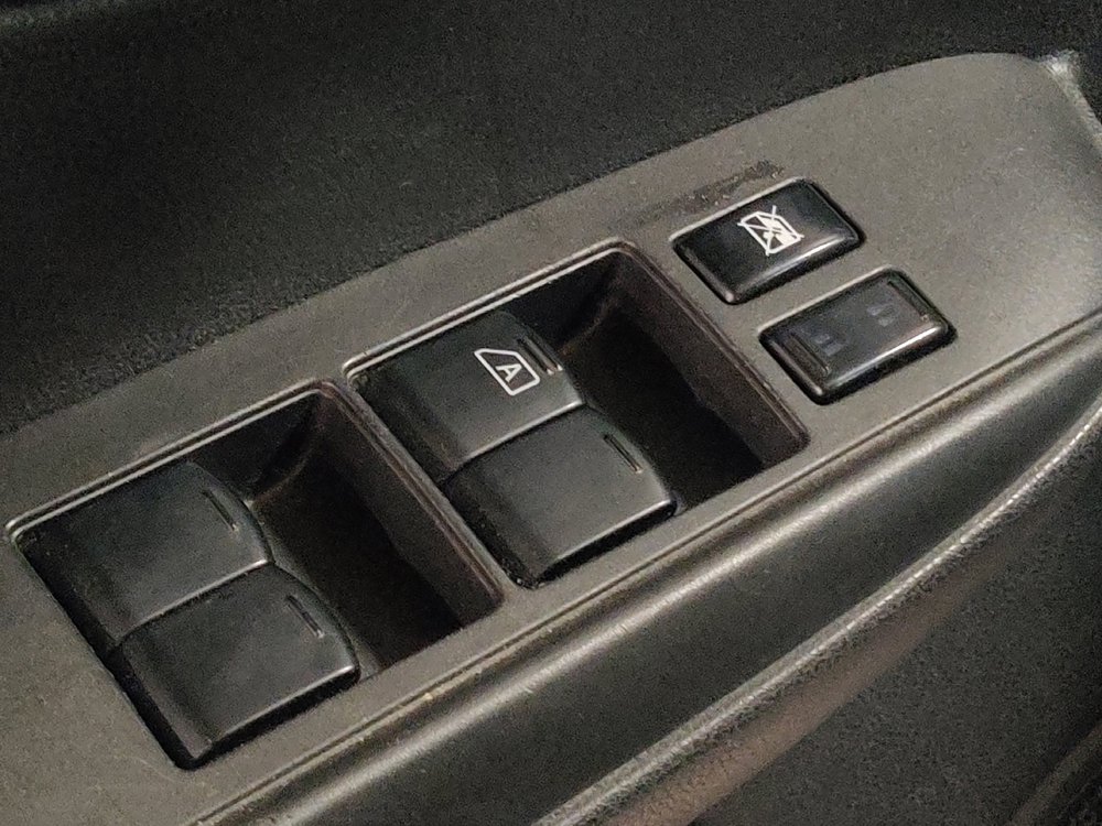 Used 2018 Nissan Versa Note SV image 27