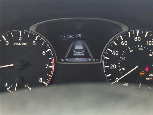 Used 2017 Nissan Pathfinder Platinum AWD/4WD image 12