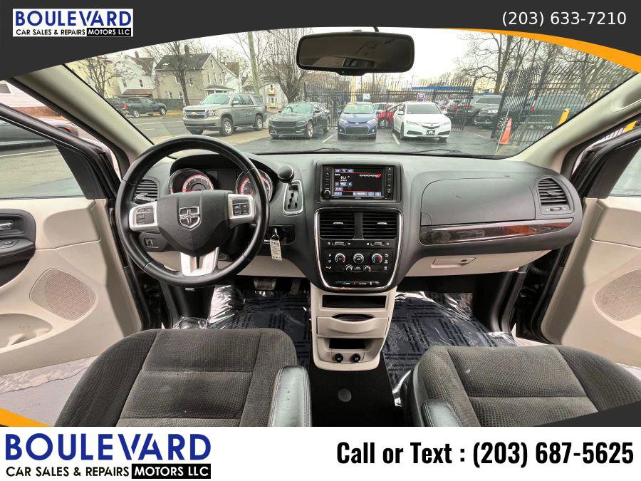 Used 2017 Dodge Grand Caravan SE w/ Power Window Group image 16
