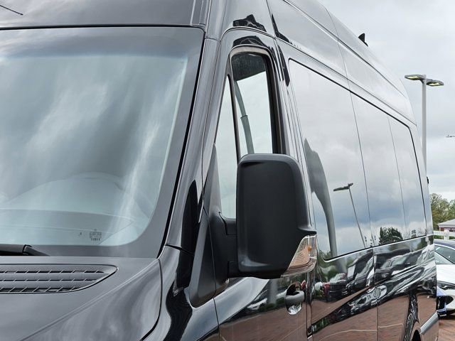 New 2024 Mercedes-Benz Sprinter 3500 image 9