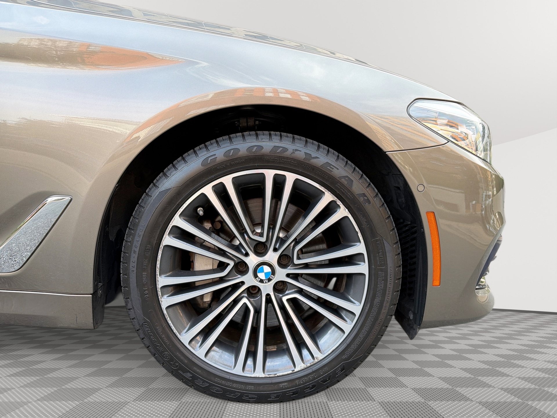 Used 2019 BMW 530i xDrive w/ Convenience Package AWD/4WD image 29