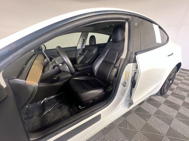 Used 2021 Tesla Model 3 Standard Range Plus RWD image 14