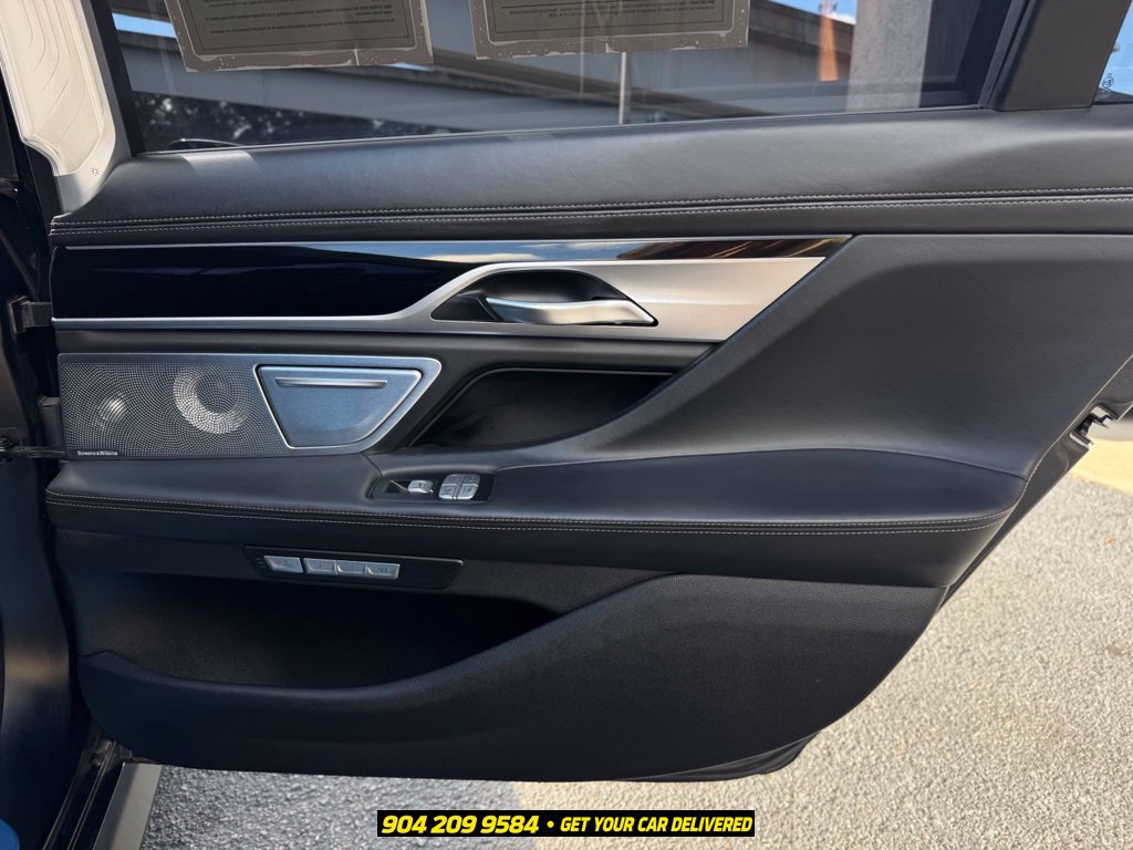 Used 2018 BMW M760i xDrive AWD/4WD image 36