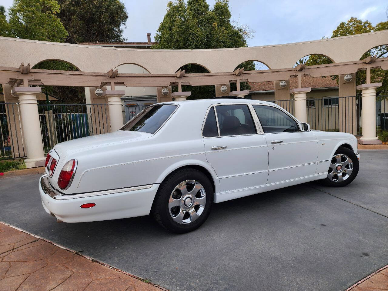 Used 2001 Bentley Arnage Red Label image 9