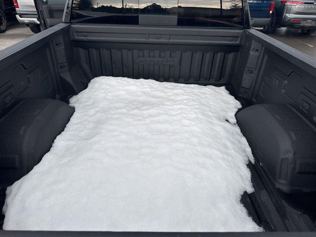 Used 2022 GMC Sierra 1500 AT4 w/ AT4 Premium Package image 17