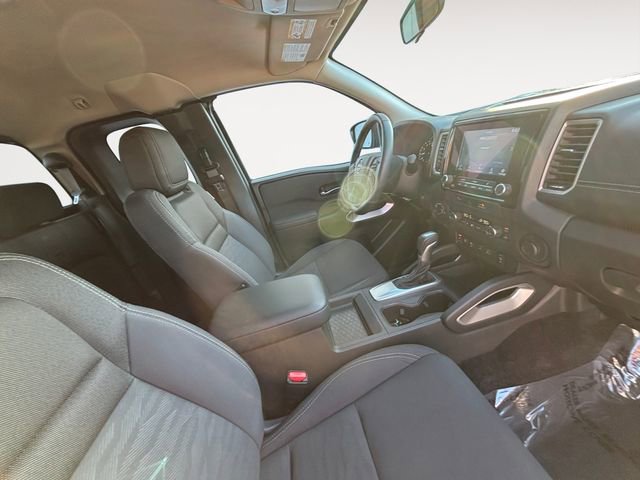 Used 2024 Nissan Frontier SV w/ SV Convenience Package image 14