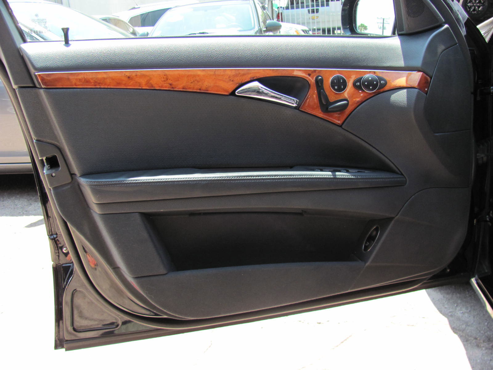 Used 2006 Mercedes-Benz E 350 Sedan image 13