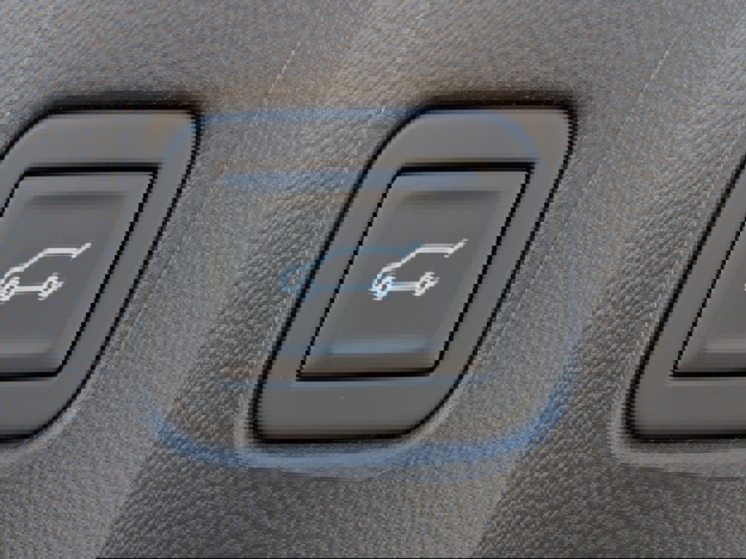 New 2025 Chevrolet Blazer LT w/ Convenience Package image 6