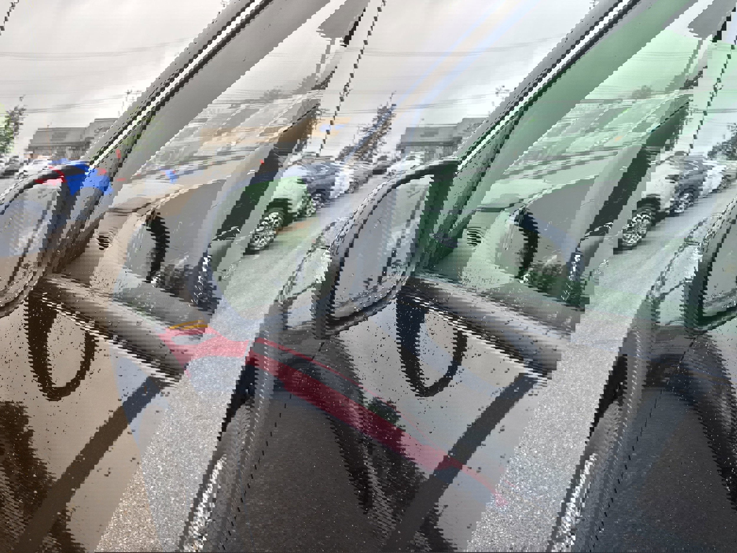 New 2026 Chevrolet Traverse LT image 12