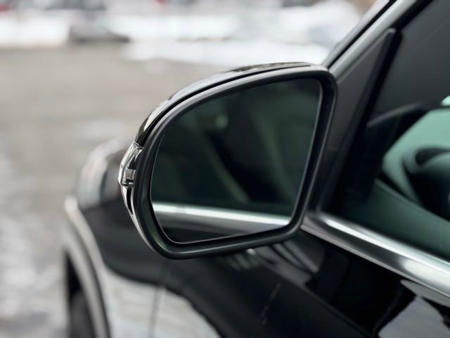 Used 2025 Mercedes-Benz GLB 250 GLB 250 image 14