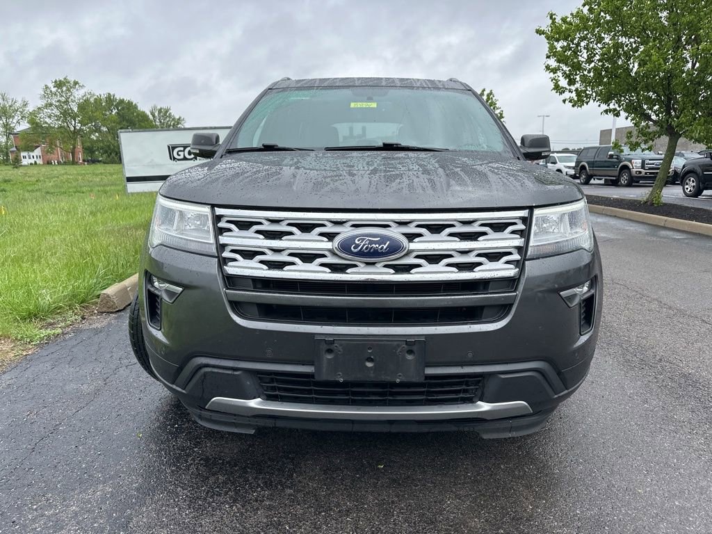 Used 2019 Ford Explorer XLT w/ Equipment Group 202A AWD/4WD image 2