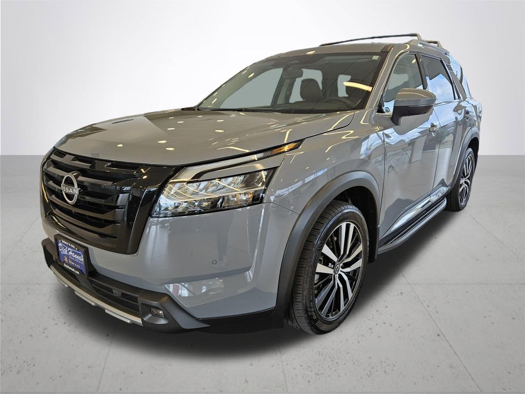 Used 2023 Nissan Pathfinder Platinum w/ Lighting Package (N93) image 2
