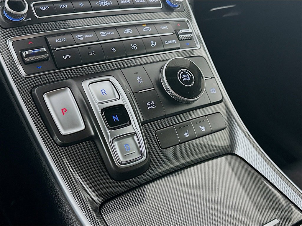 Used 2023 Hyundai Santa Fe SEL w/ Cargo Package image 16