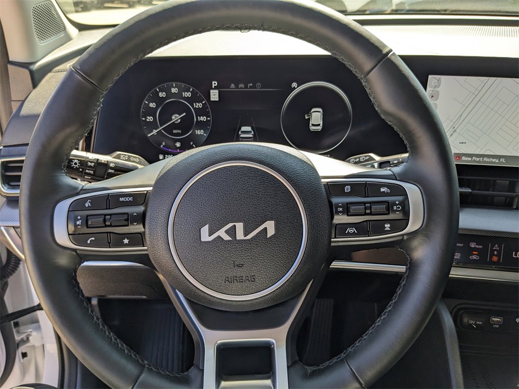 Certified 2025 Kia Sportage SX image 32