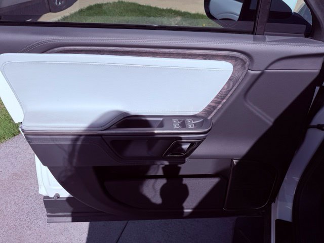 Used 2022 Rivian R1T Adventure AWD/4WD image 9