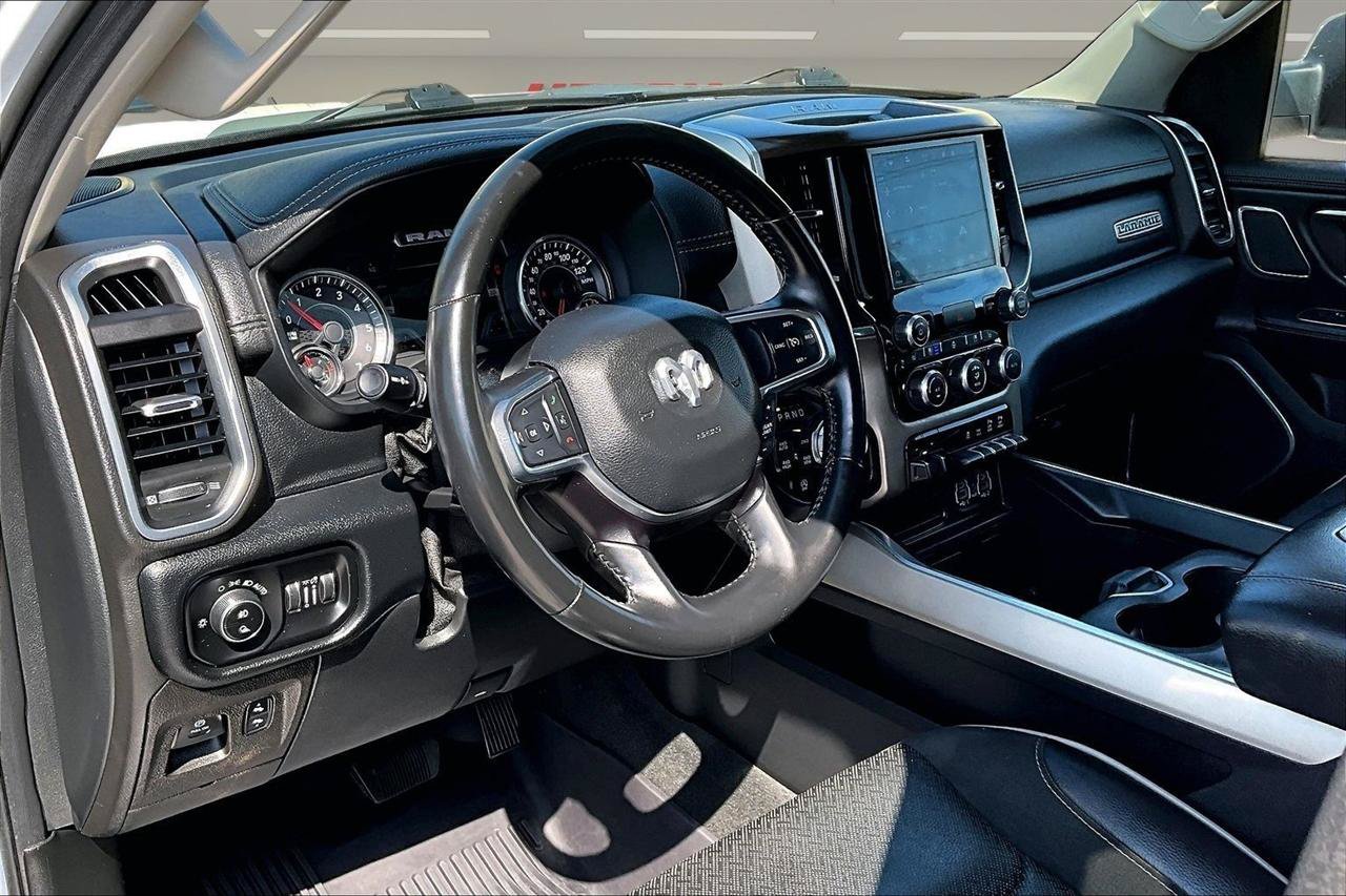 Used 2022 RAM 1500 Laramie AWD/4WD image 19