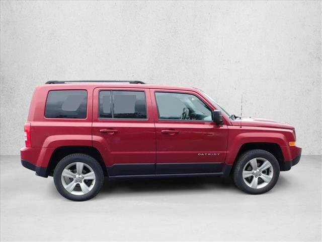 Used 2014 Jeep Patriot Latitude AWD/4WD video 4