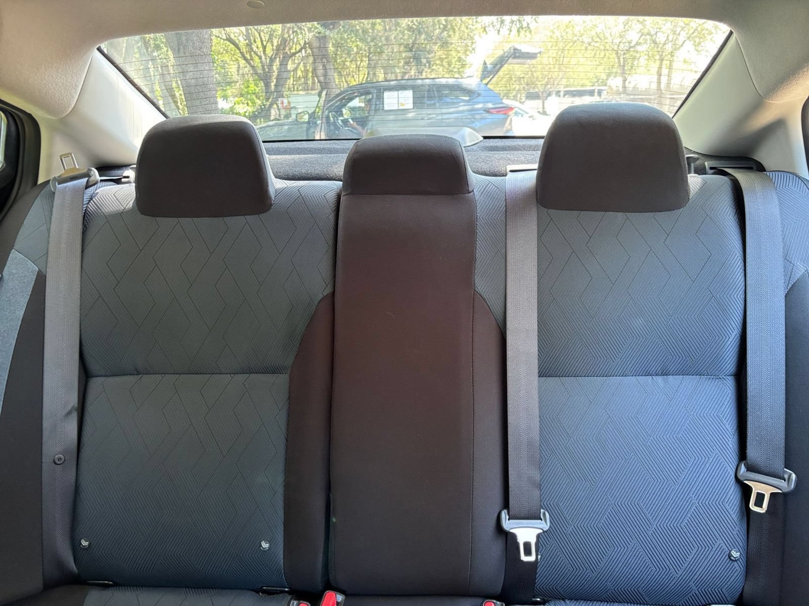 Used 2025 Nissan Versa SV FWD image 35