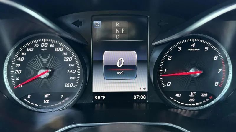 Used 2017 Mercedes-Benz GLC 300 image 25