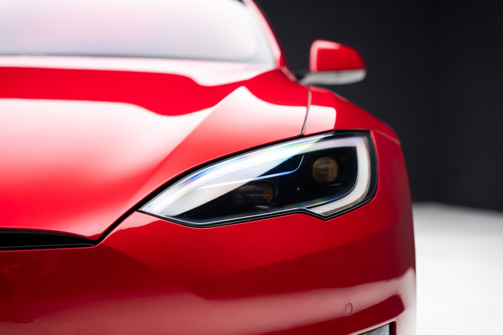 Used 2022 Tesla Model S Plaid image 10