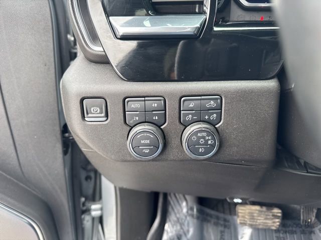 Used 2024 Chevrolet Silverado 1500 High Country w/ Z71 Off-Road Package AWD/4WD image 18