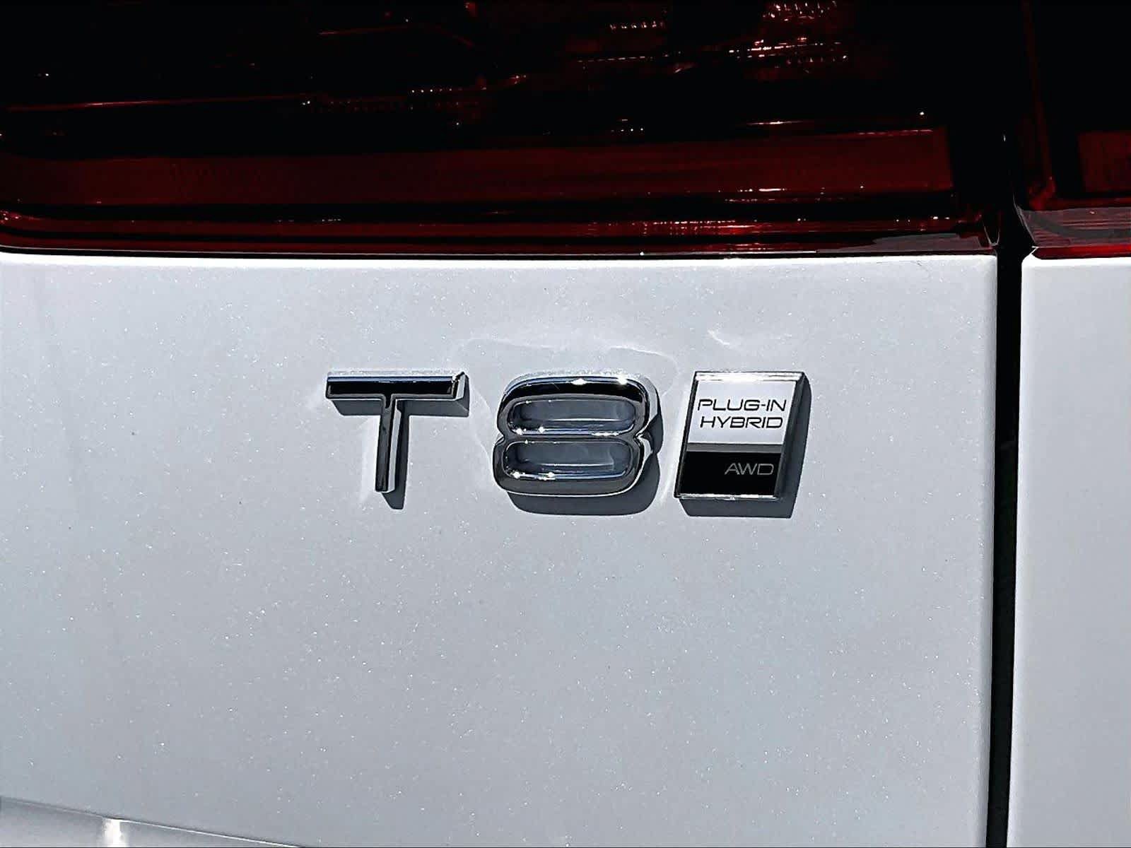 Used 2026 Volvo XC60 T8 Plus w/ Protection Package Premier AWD/4WD image 11