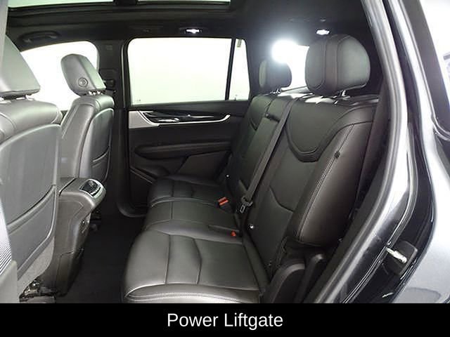 Used 2023 Cadillac XT6 Premium Luxury image 13