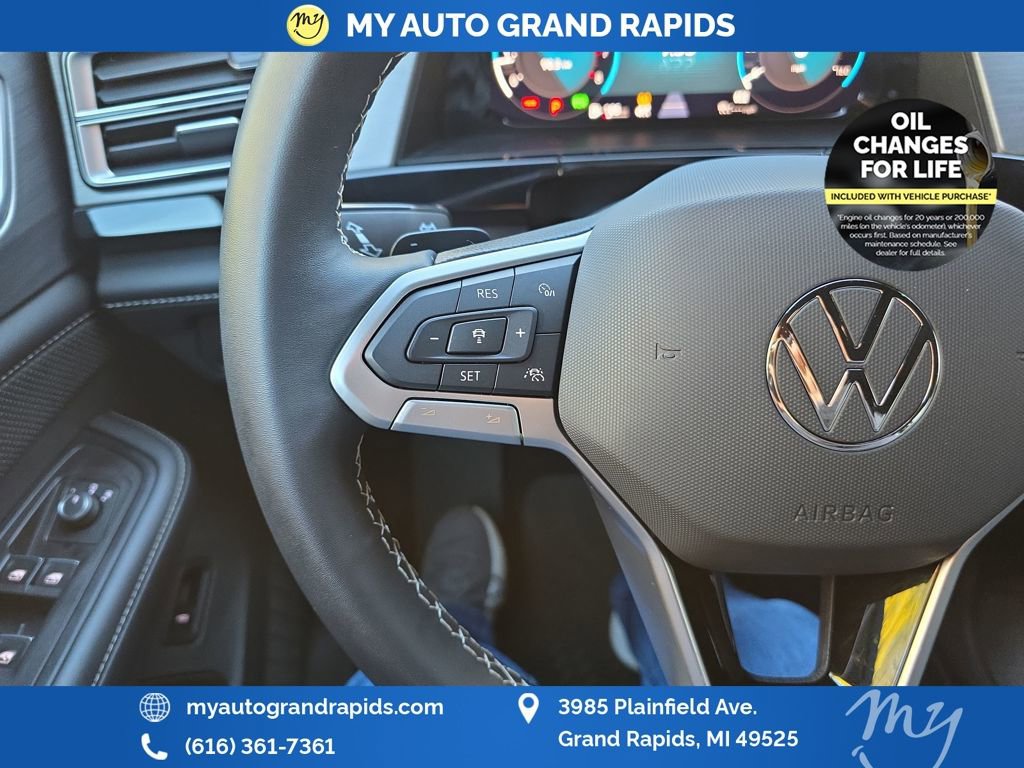 Used 2024 Volkswagen Atlas Cross Sport SE image 15