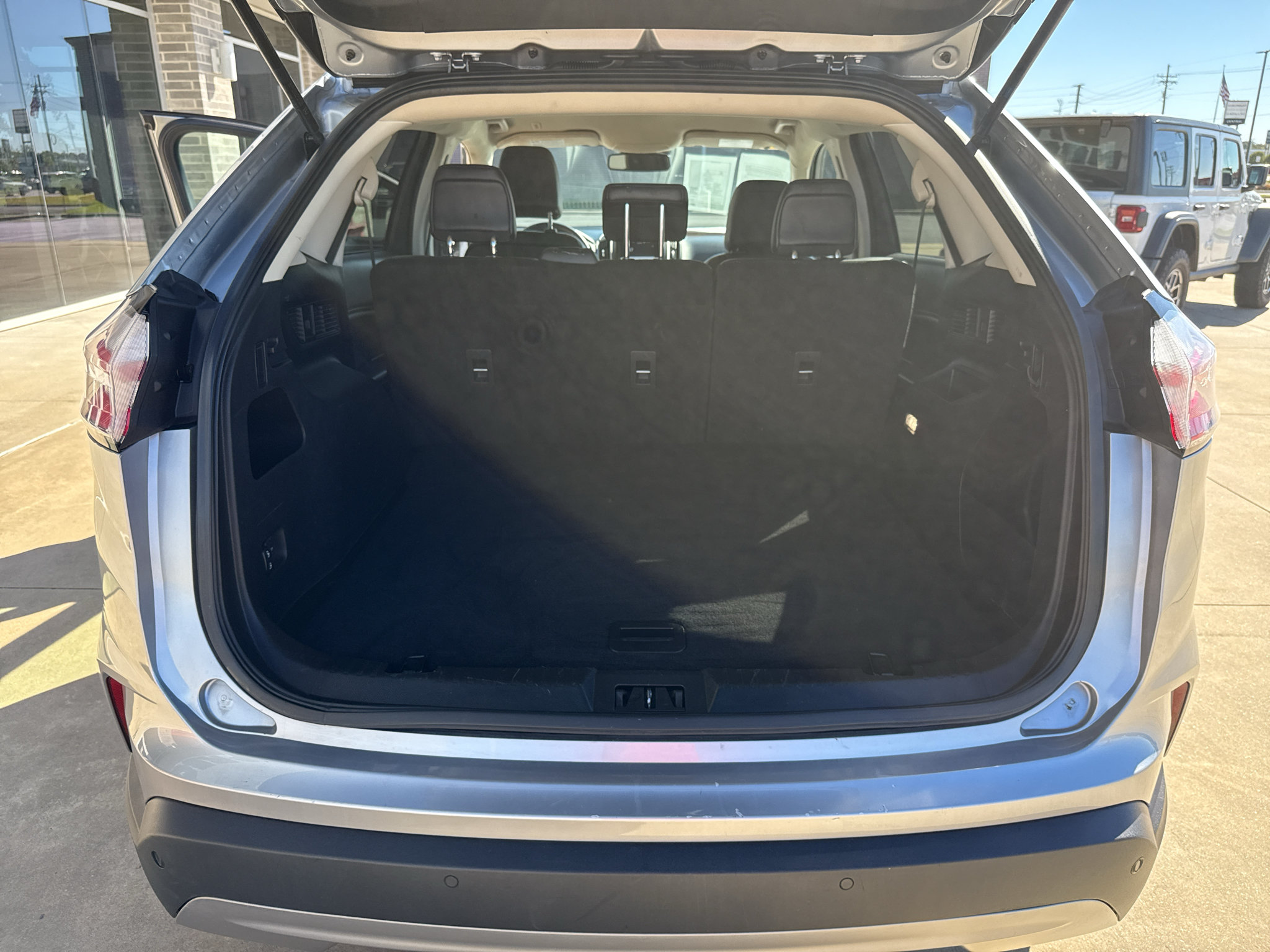 Used 2024 Ford Edge SEL AWD/4WD image 19