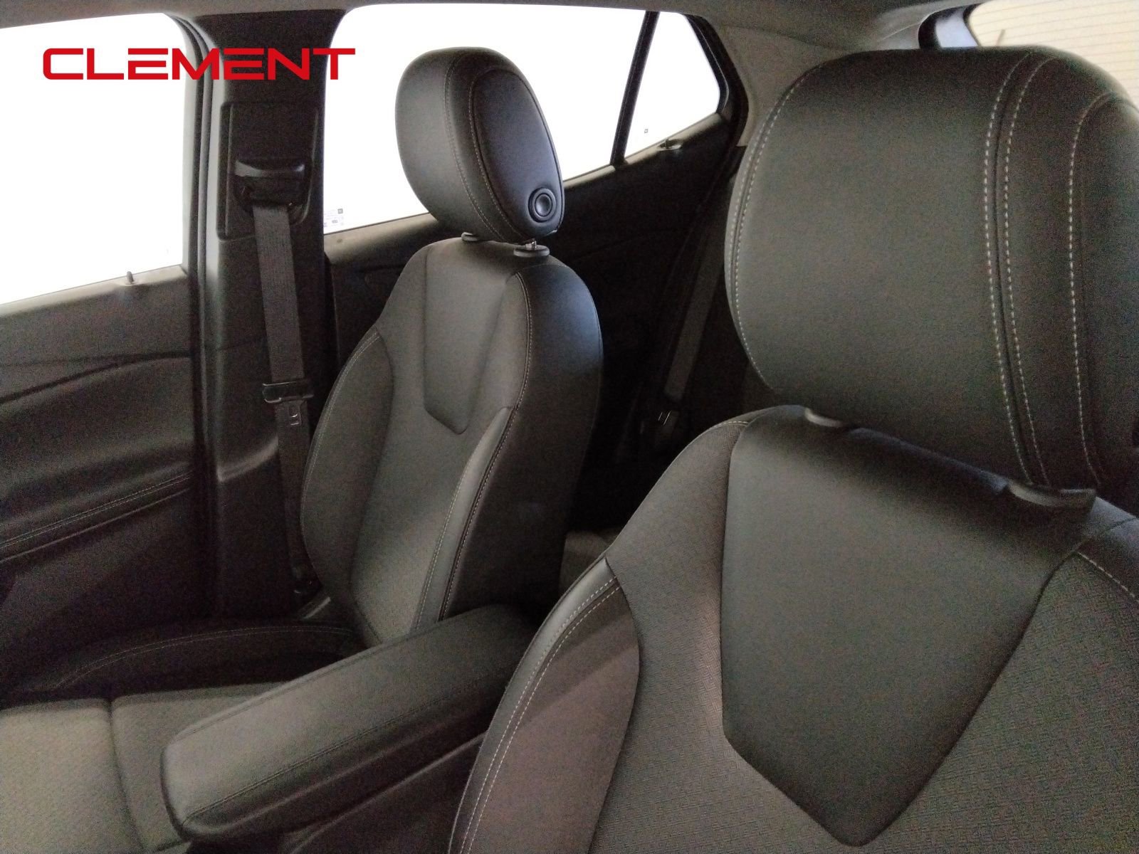 Used 2025 Buick Encore GX Preferred image 26