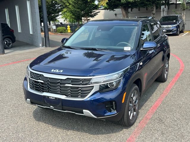Used 2026 Kia Seltos LX AWD/4WD image 5