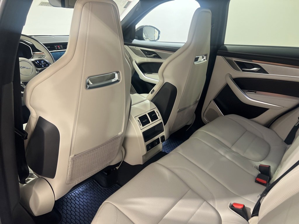 New 2026 Jaguar F-PACE R-Dynamic S image 21