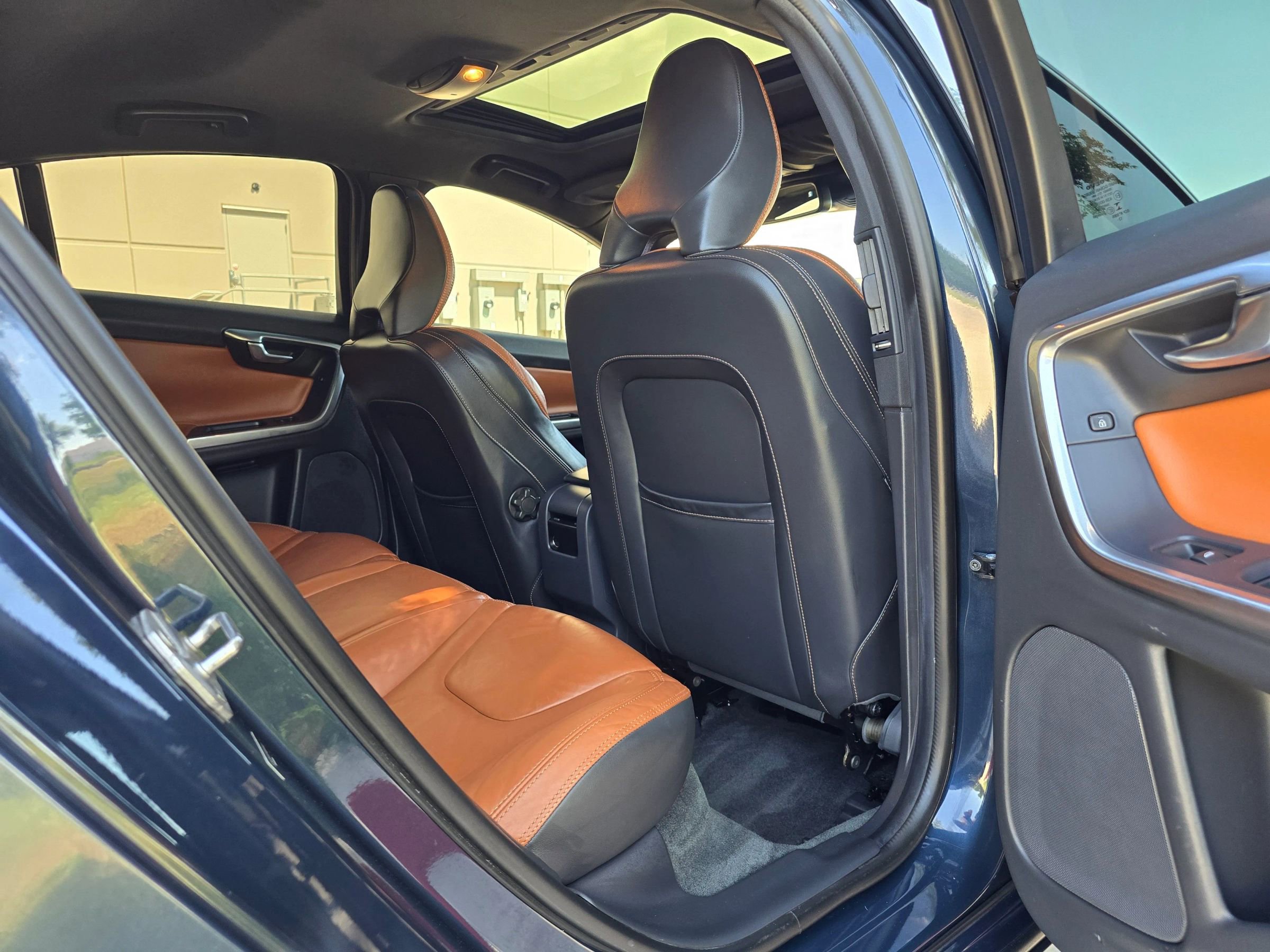 Used 2015 Volvo S60 T5 Premier Plus FWD image 45