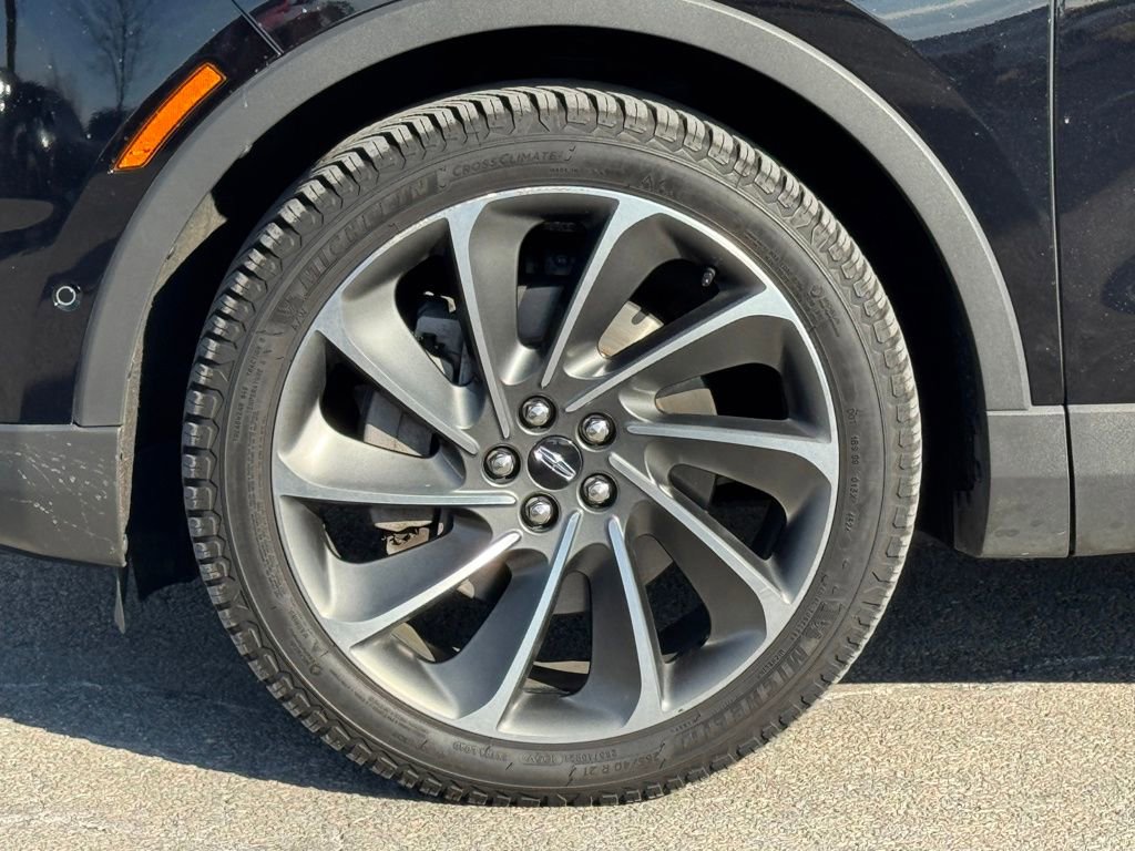 Used 2022 Lincoln Nautilus Reserve w/ Equipment Group 202A image 36