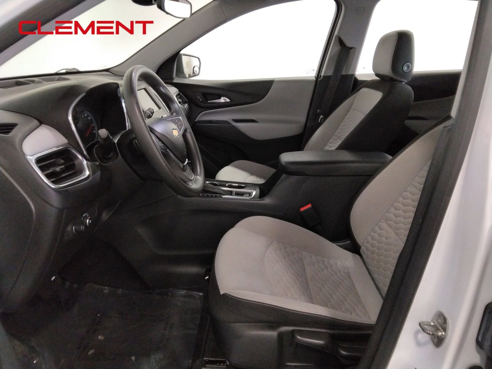 Used 2020 Chevrolet Equinox LS image 26