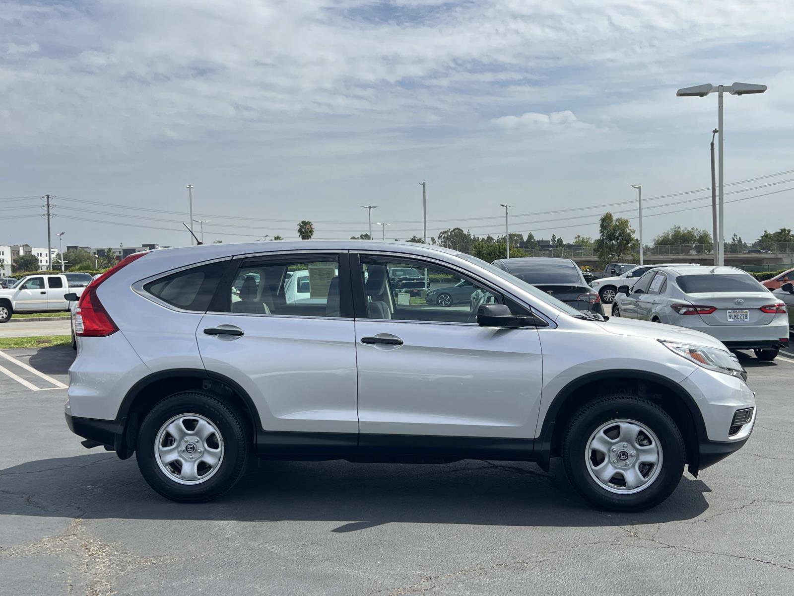 Used 2016 Honda CR-V LX image 24