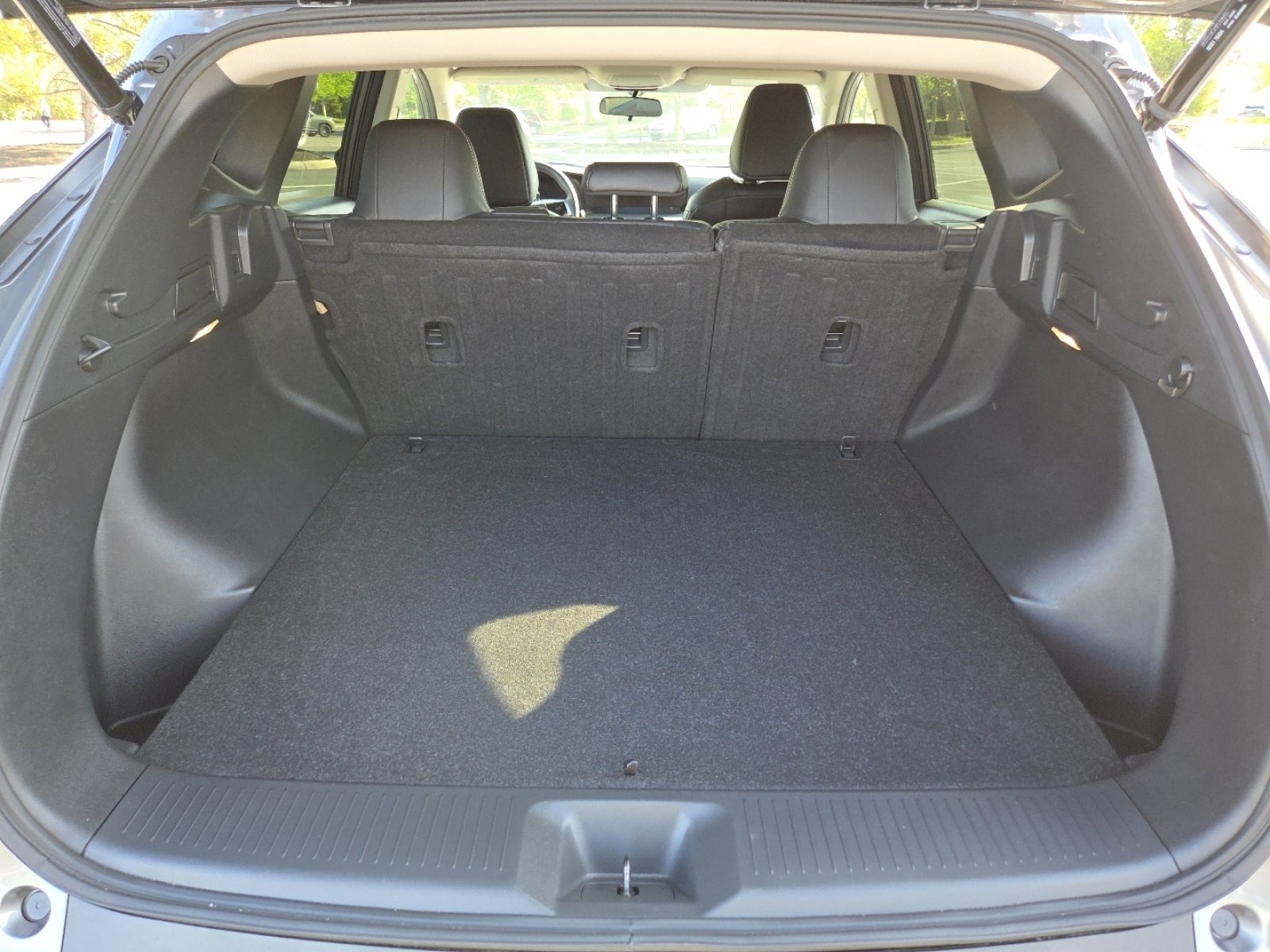 Used 2025 Nissan Murano SV FWD image 22