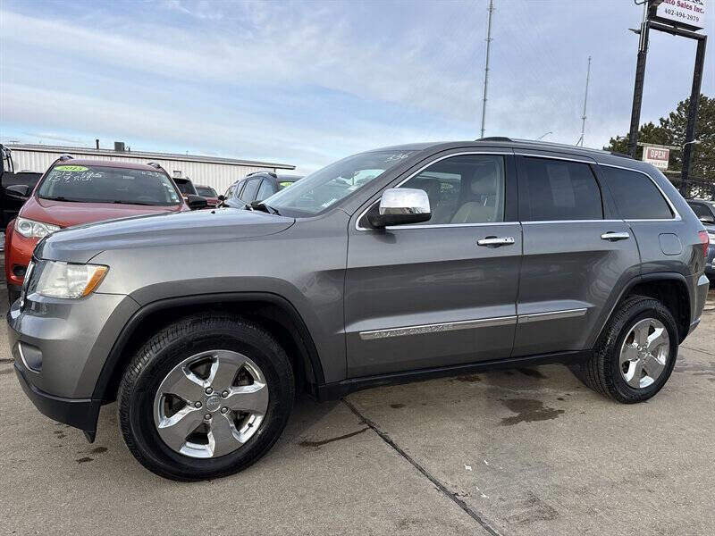 Used 2012 Jeep Grand Cherokee Laredo image 2