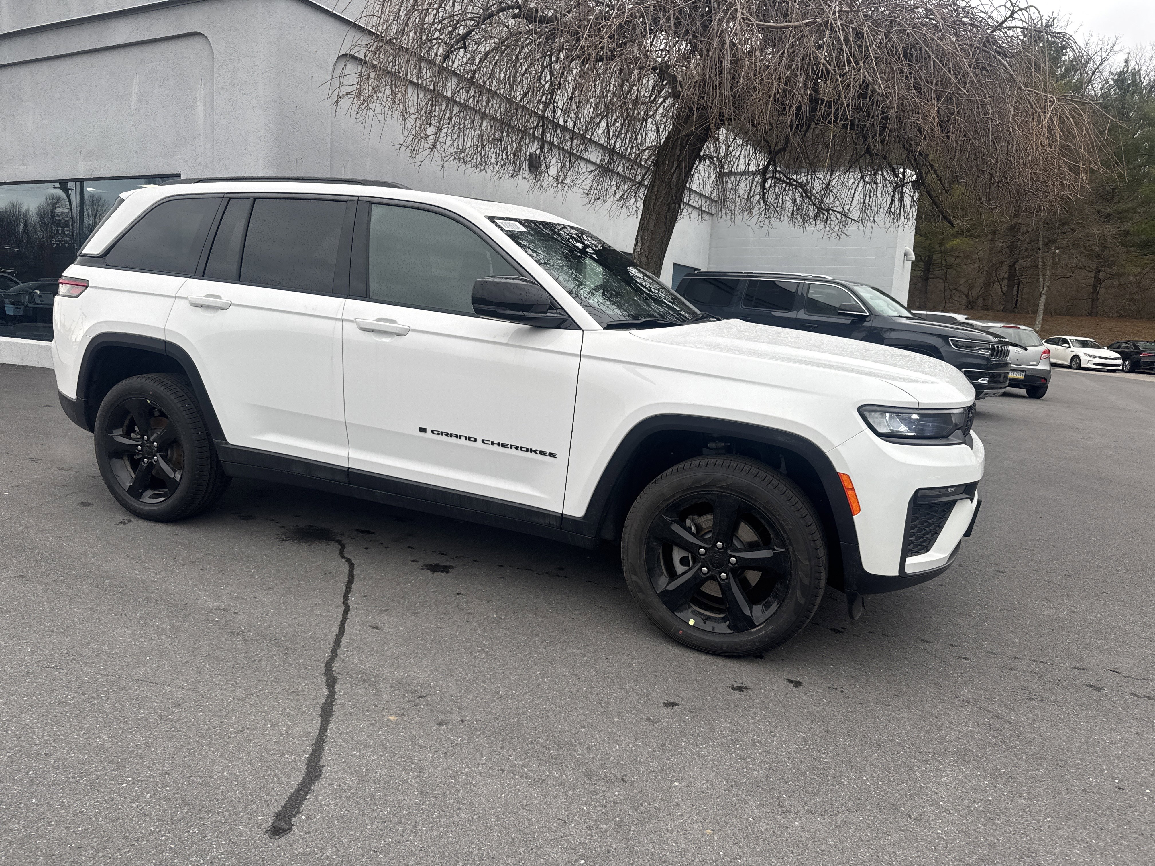 New 2026 Jeep Grand Cherokee Limited image 1