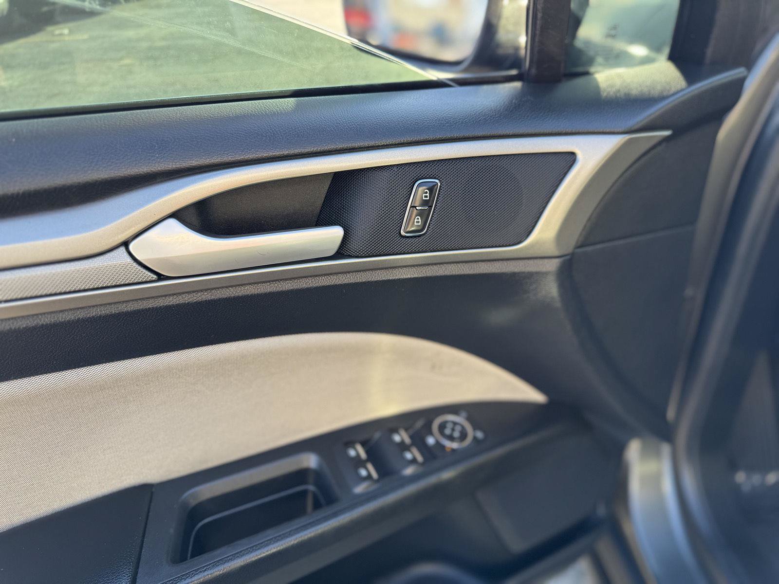 Used 2020 Ford Fusion S FWD image 14