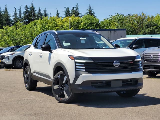 New 2026 Nissan Kicks SR FWD image 1