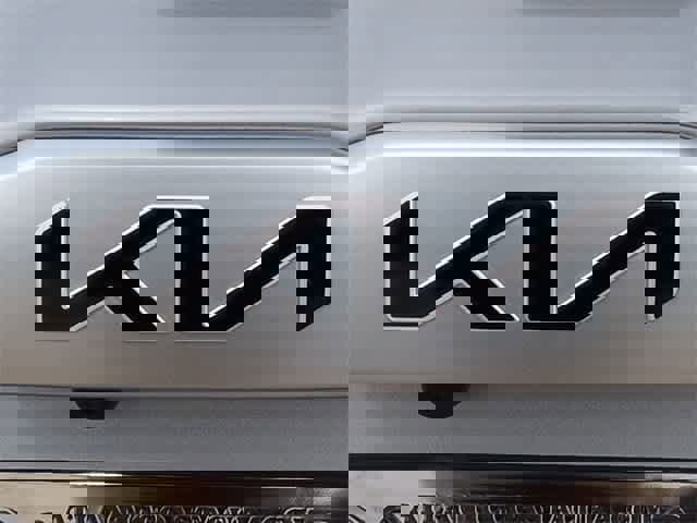 Used 2023 Kia Seltos S image 12