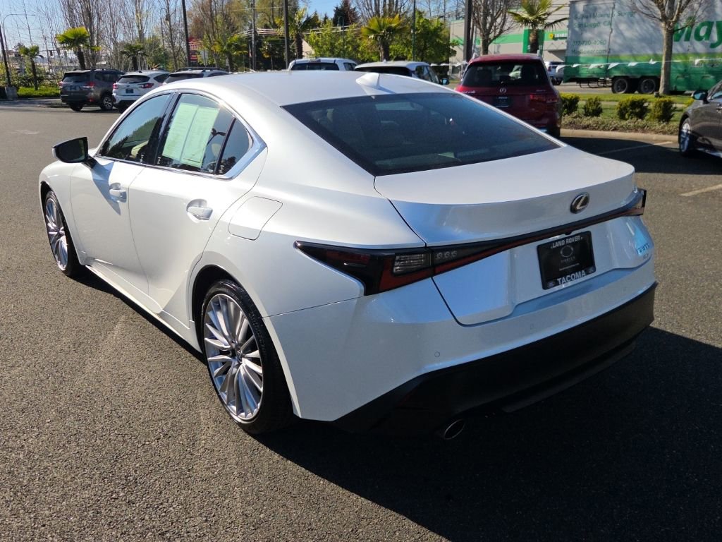 Used 2023 Lexus IS 300 AWD w/ Premium Package image 3