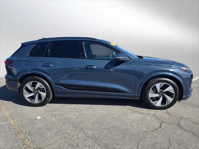 Used 2025 Audi Q6 e-tron Prestige image 2