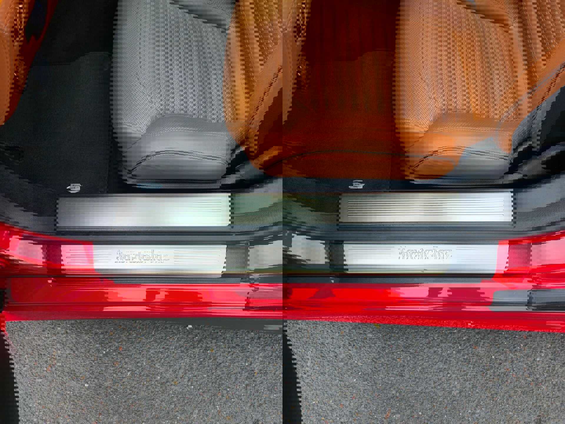 Used 2014 Mercedes-Benz SL 550 image 17